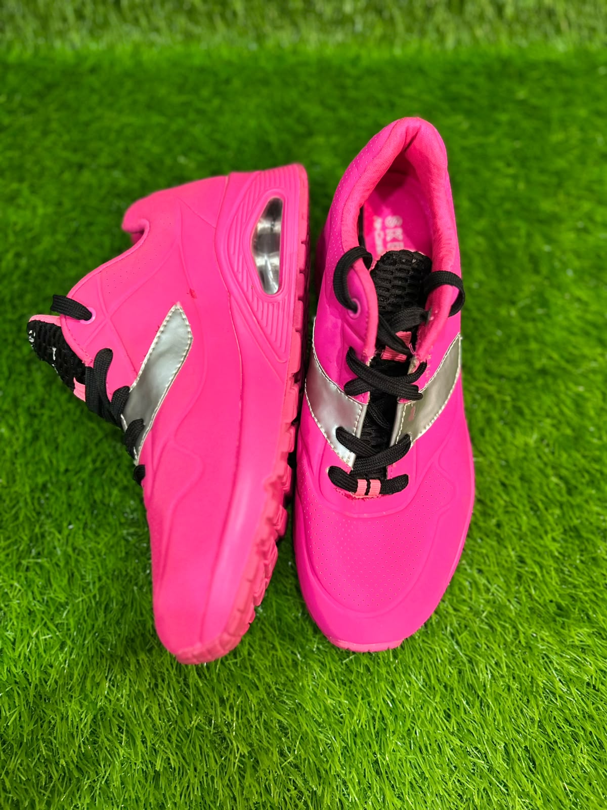 Skecher Uno Night Shades