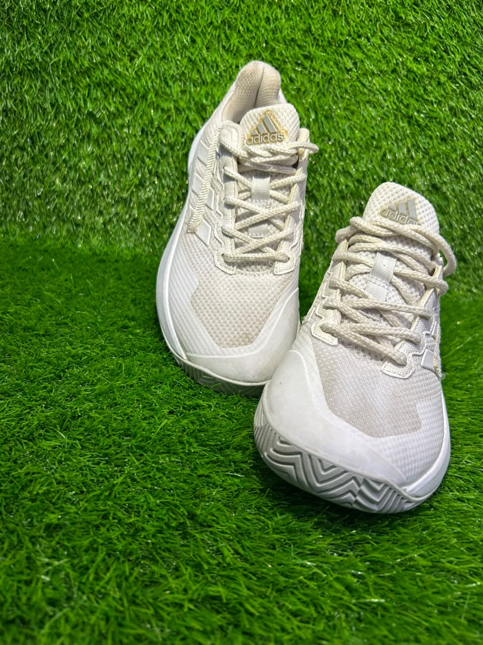 Adidas Nova flight