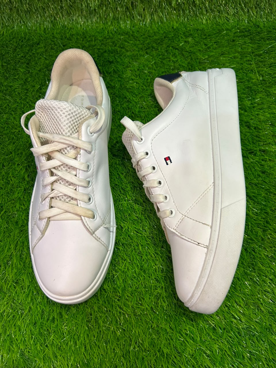 Tommy Hilfiger